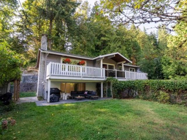 1835 Arborlynn Drive, North Vancouver, BC, V7J 2V7 house for sale | Listing ID R3172 | Royal LePage