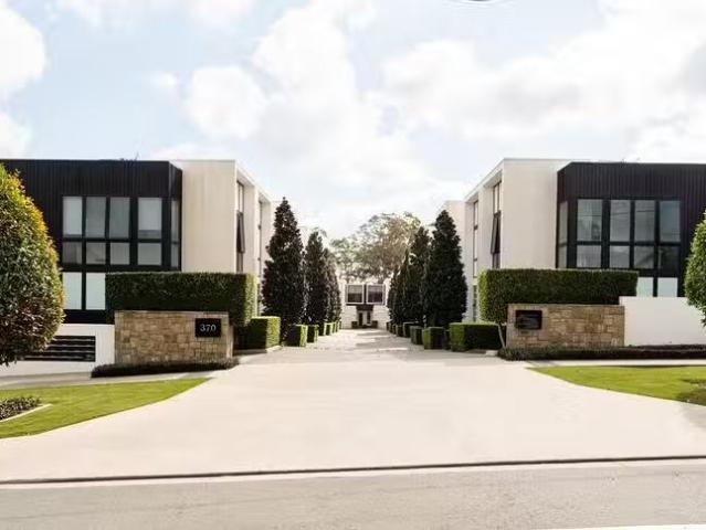 18/370 Pine Mountain Road, Carindale, QLD 4152