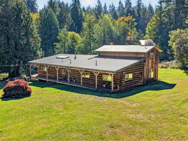18370 S Old Clarke Rd, Mulino, OR 97042