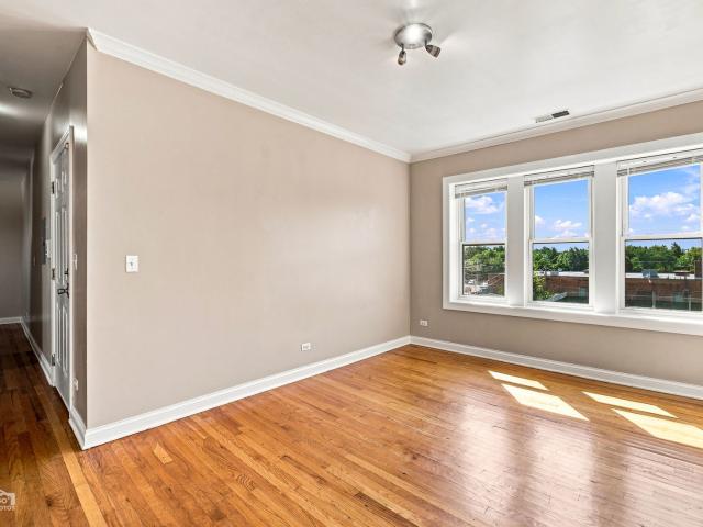 1839 N Monticello Avenue # 3W
