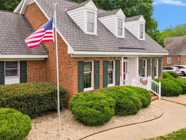 1831 Sawgrass Pointe DR