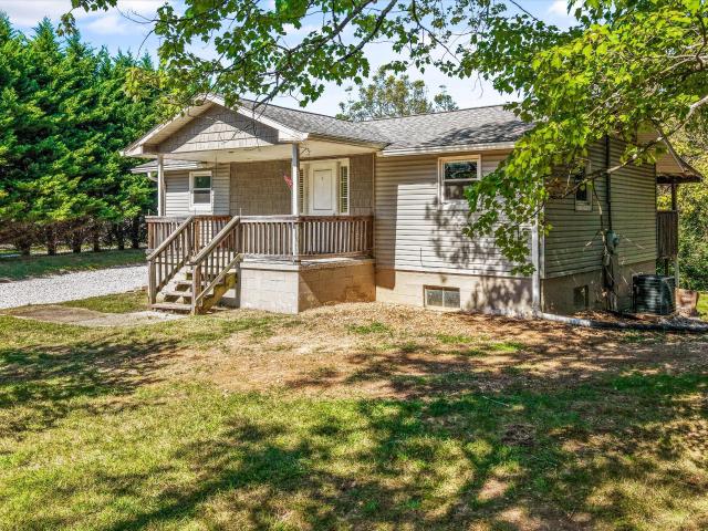 1832 Amherst Rd