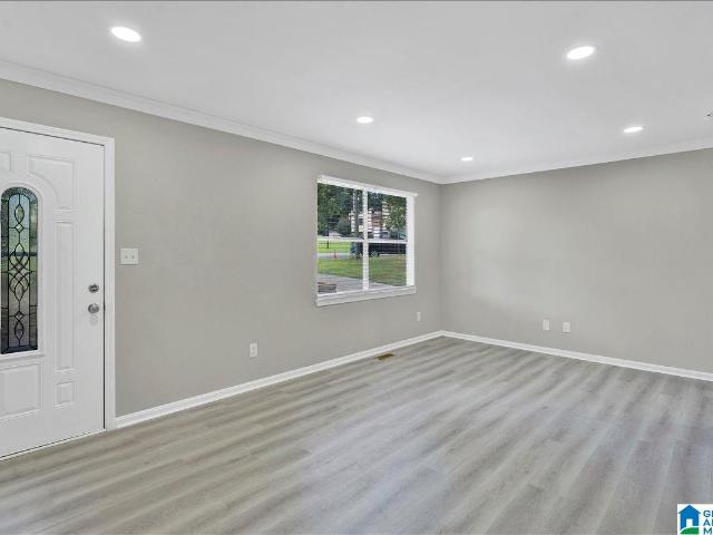 1833 Dry Creek Circle