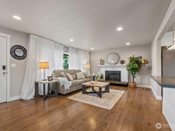 1833 th Ave S, SeaTac, WA 98188 | MLS #2480