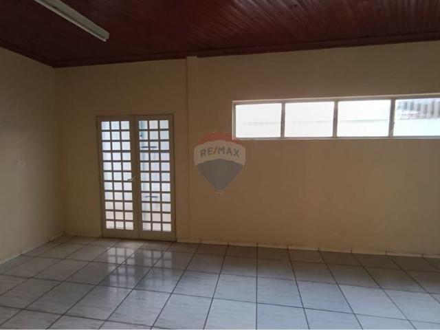 183 Área Útil Casa Alugar, 3 Dormitórios localizado em Vila Irmãos Andrade, Lins, São Paulo, 16400750 | Brasil