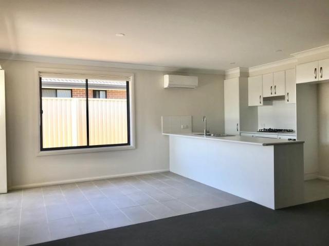 1/83 Kenny Drive, TAMWORTH NSW 2340