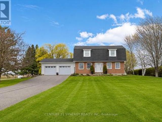 183 Hamilton Road, Russell, ON, K4R 1E5 house for sale | Listing ID X13435 | Royal LePage