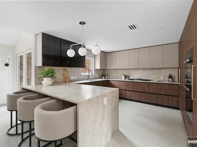 183 Lake Road, Morris Township, US, NJ