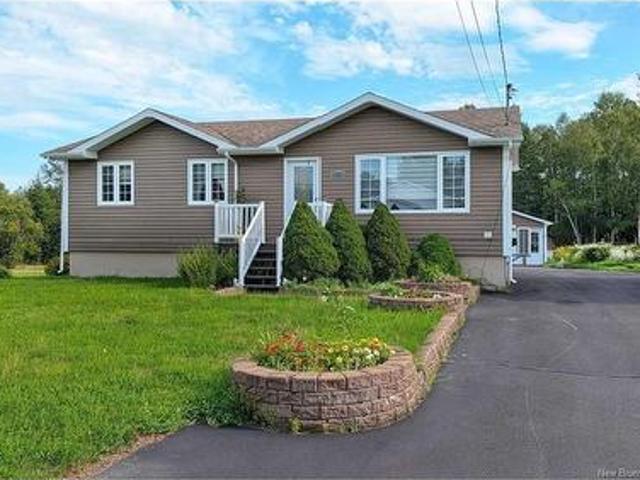 183 Landry St, Beresford, NB, E8K 1G9 house for sale | Listing ID NB147057 | Royal LePage