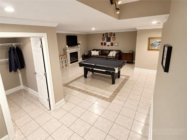 183 Meadow Drive