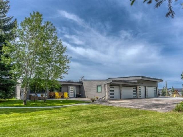183 Pinebrook Way Sw, Rural Rocky View County, AB, T3Z 3K3 house for sale | Listing ID A2331 | Royal LePage