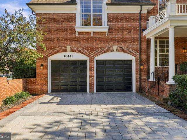 18441 Lanier Island Square
