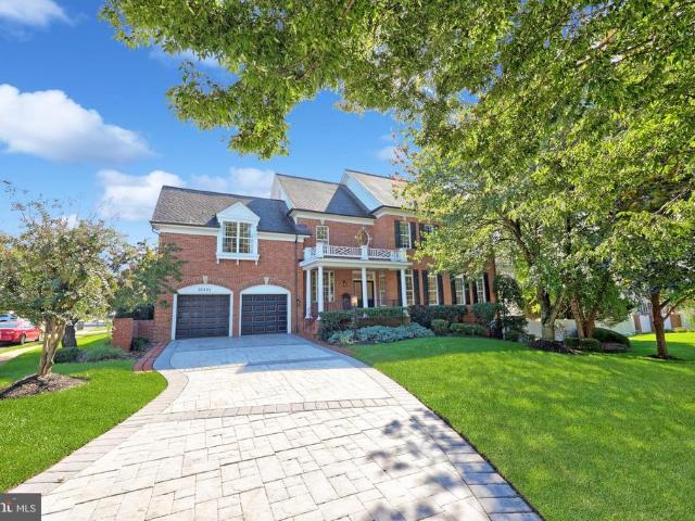 18441 Lanier Island Square