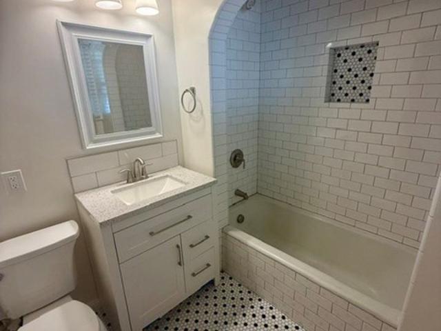 1844 E 5th St. #3 1 Bedroom Apartment for Rent at 1844 E 5th St, Long Beach, CA 90802 Franklin School