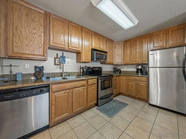 1845 Bayview Heights 99