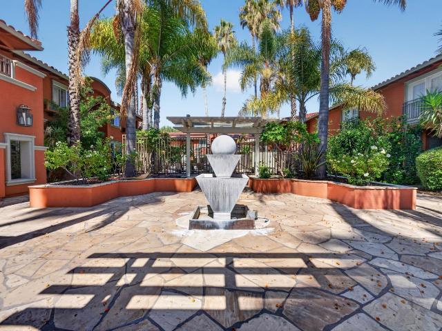 1845 Palm View Place 211