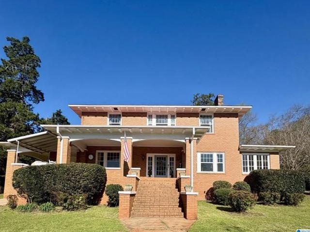 1846 Edgehill Dr, Hueytown, AL 35023