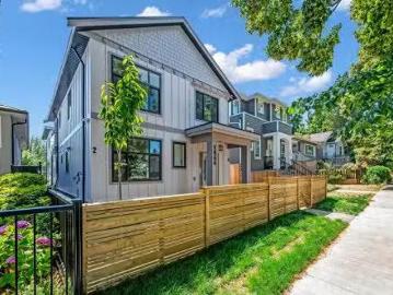 House for sale in Kensington-cedar Cottage - Balcony