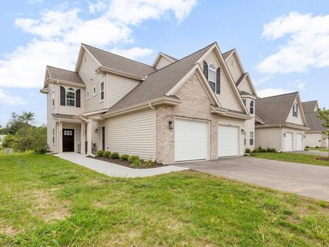 1848 Woodland Way Unit 431, Slinger, WI 53086