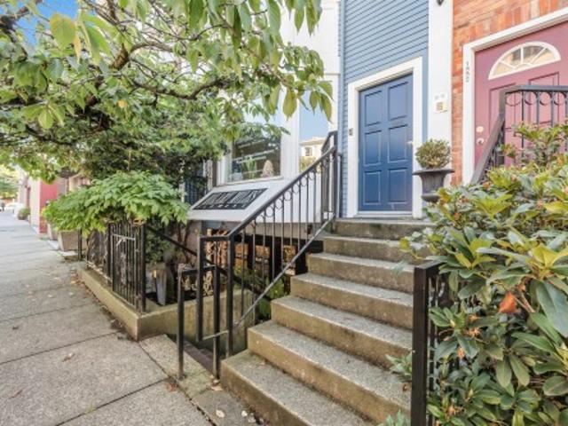 1848 1St Avenue W, Vancouver, BC, V6J 1G5 townhouse for sale | Listing ID R3159 | Royal LePage