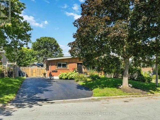 1849 Florida Avenue, Ottawa, ON, K1H 6Y9 house for sale | Listing ID X13771 | Royal LePage