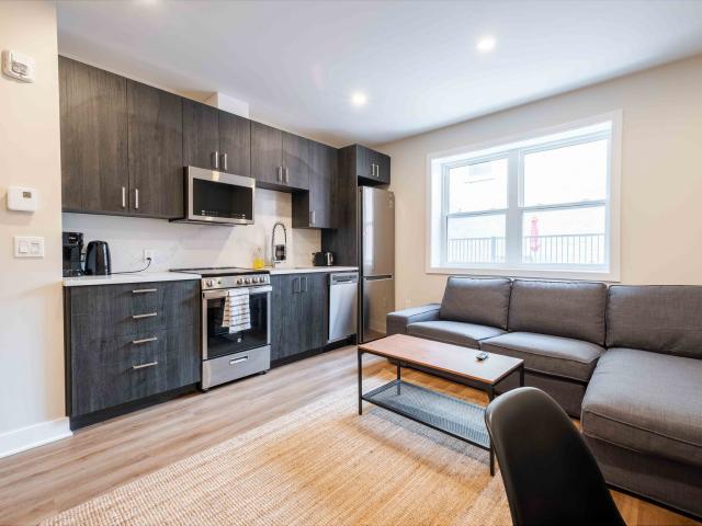 1849 Lincoln 3 Bedroom Apartment for Rent