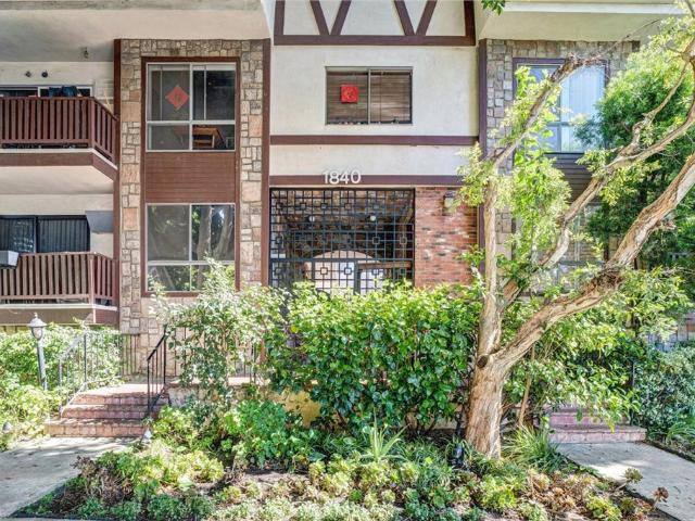 1840 Camden Ave, Unit 202, Los Angeles, CA 90025 | MLS #RS26084