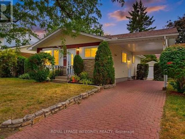 1840 Featherston Drive, Ottawa, ON, K1H 6P5 house for sale | Listing ID X13845 | Royal LePage
