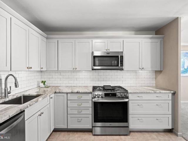 1840 Frontage Road # 1704