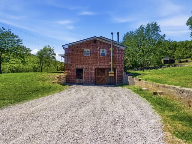 1840 Rock Springs Rd