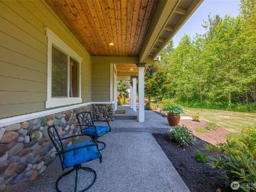 1842 th Drive NW
