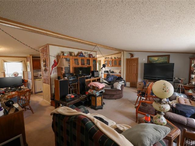 1843 Parklawn