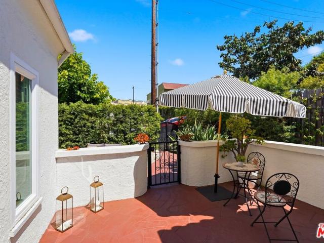1843 S Highland Avenue