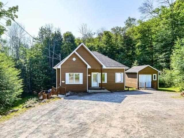 184Z 184Az Ch. Des Cèdres, Sainte Anne Des Lacs, QC, J0R 1B0 house for sale | Listing ID 12511 | Royal LePage