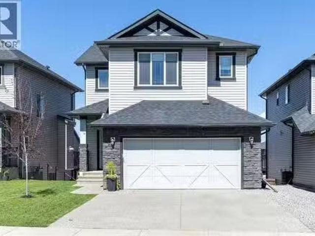 184 Cimarron Vista Way, Okotoks, AB, T1S 0K3 house for sale.