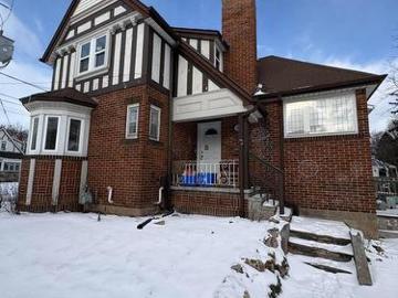 Hamilton, Ontario, Ontario - Parking