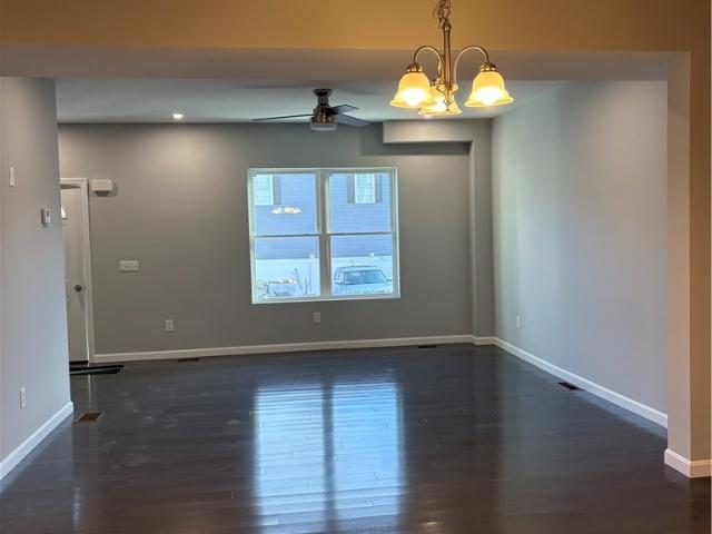 184 Avenue C M2