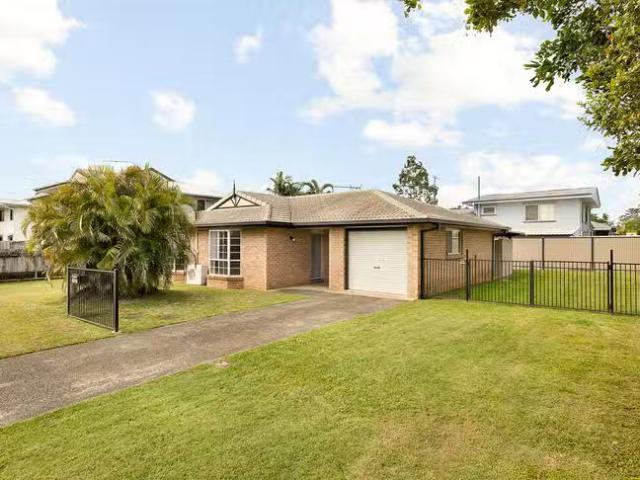 184 Dart Street, Redland Bay, QLD 4165