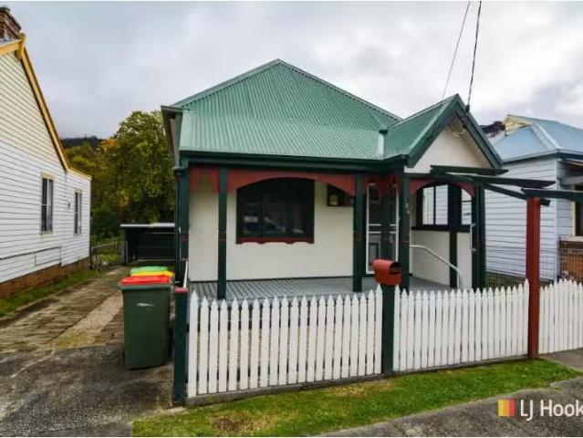 184 Inch Street, Lithgow House for rent Listed by Lynette Del.