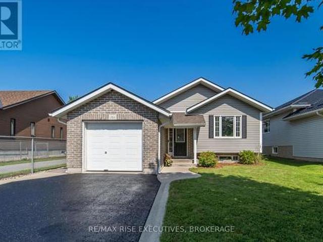 184 Macdougall Drive, Loyalist Amherstview, ON, K7N 1Y8 house for sale | Listing ID X13643 | Royal LePage
