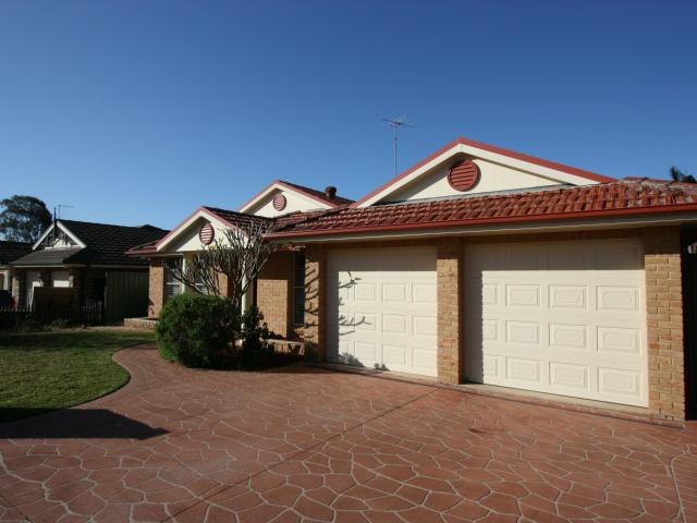 184 ridgetop drive glenmore park nsw house for rent lj hooker