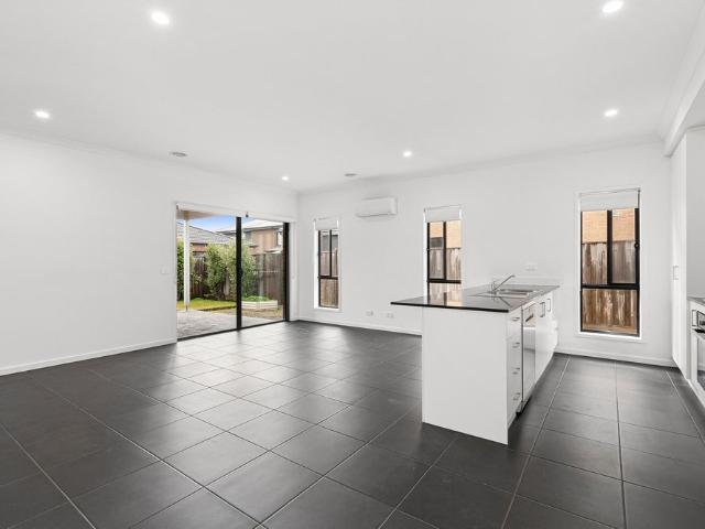 184 Wallara Waters Blvd, Wallan, VIC, 3756