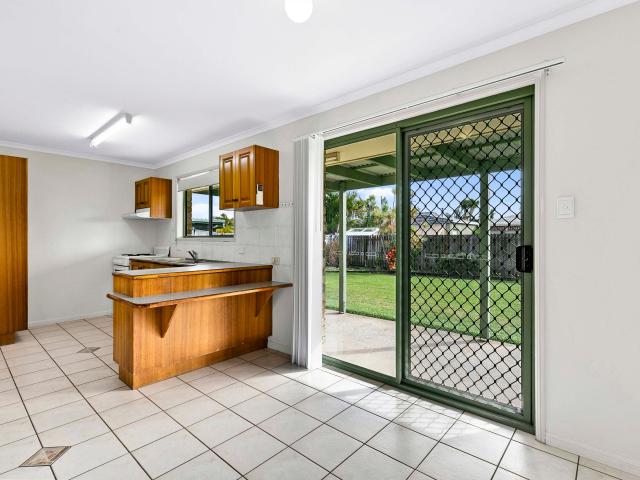 184 Truro Street Urangan, QLD 4655