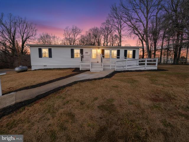 18540 Brooke Rd, Sandy Spring, MD 20860 | MLS #MDMC2213