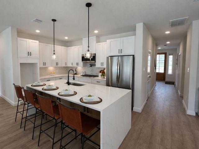 1855 E Lake Dr, Huntsville, TX 77340 | MLS #70269