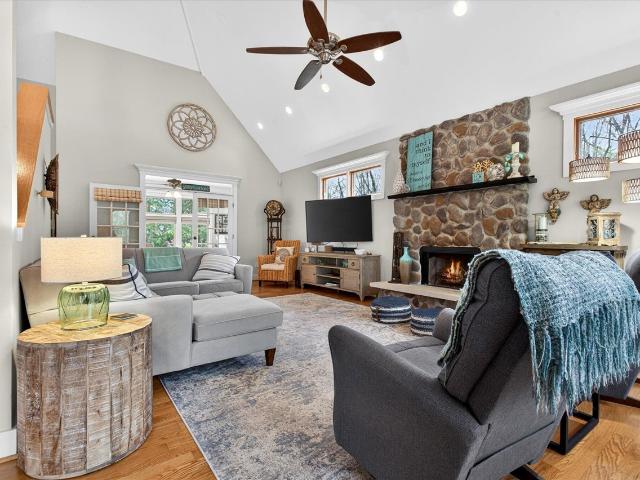 18567 Chase Lane