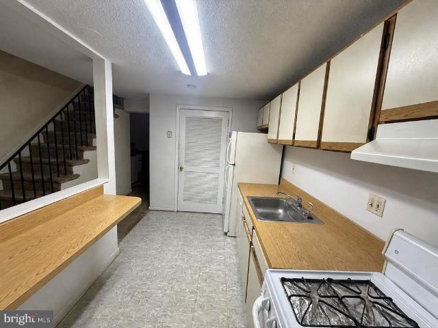 1856 Dutch Village Drive # R 271