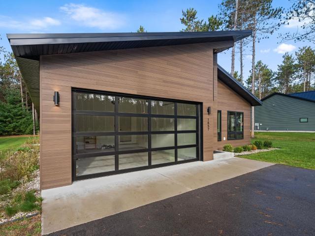 1857 Cascade Trail
