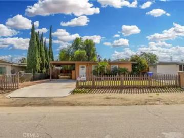 18585 14TH ST, BLOOMINGTON, CA 92316