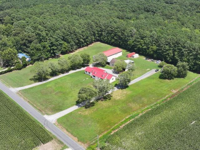 18500&09 Hart Dr